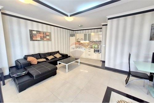 Тристаен мезонет под наем в кв. Бриз, гр. Варна Т4119