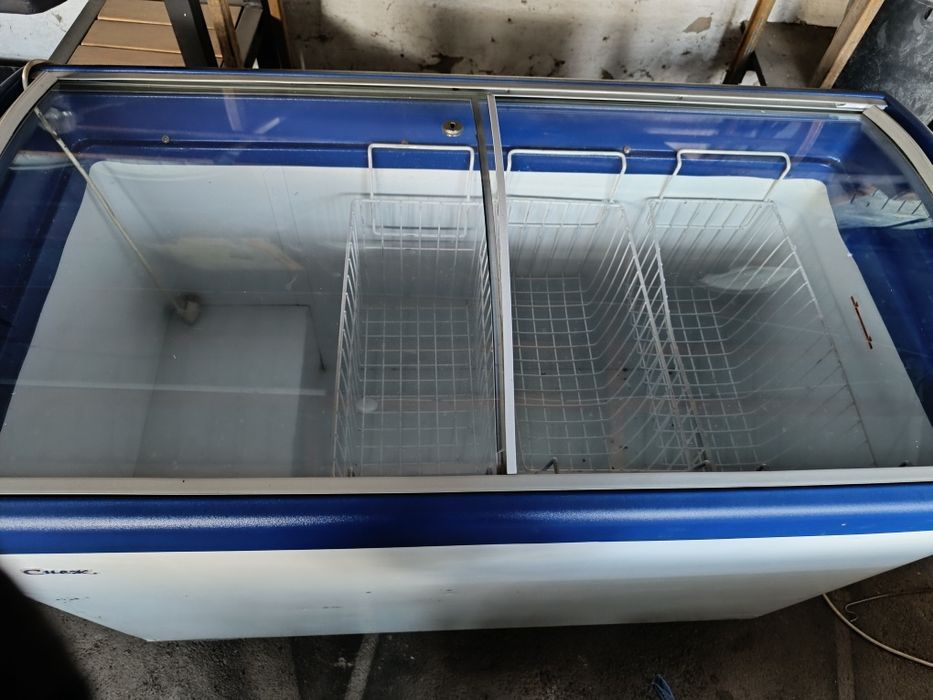 Продам морозильник