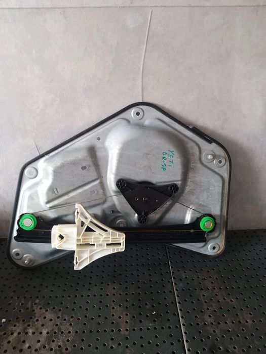 Macara geam electric dreapta spate skoda yeti 5l 5l0839402a