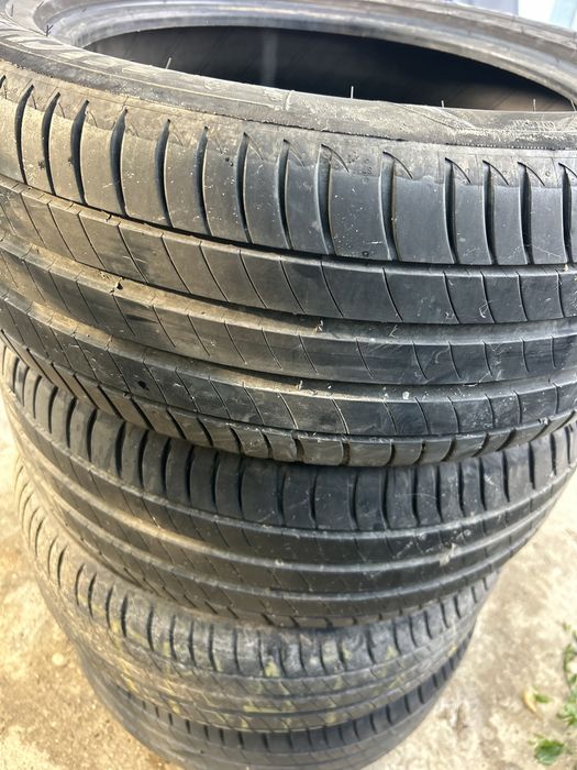 215 55 17 Michelin vara