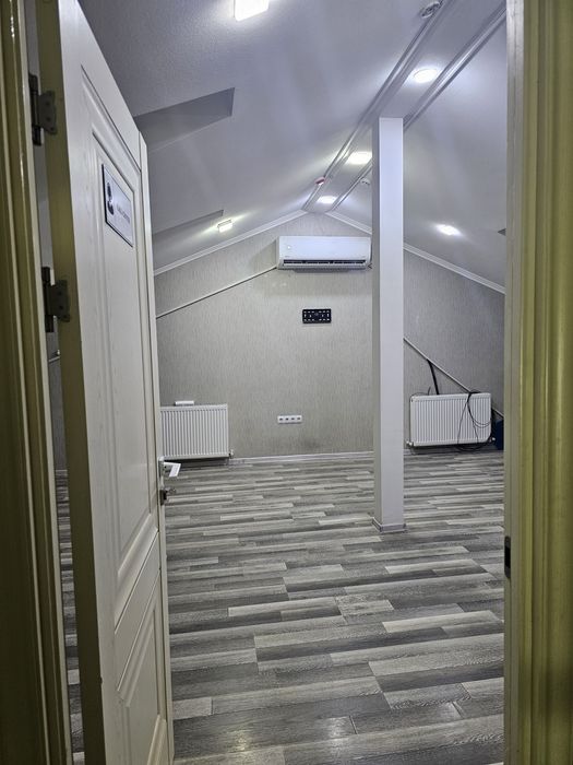 Сдаеться в аренду, не жилое помощение, под офис.