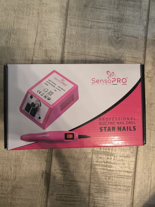 Vând kit unghii  nou