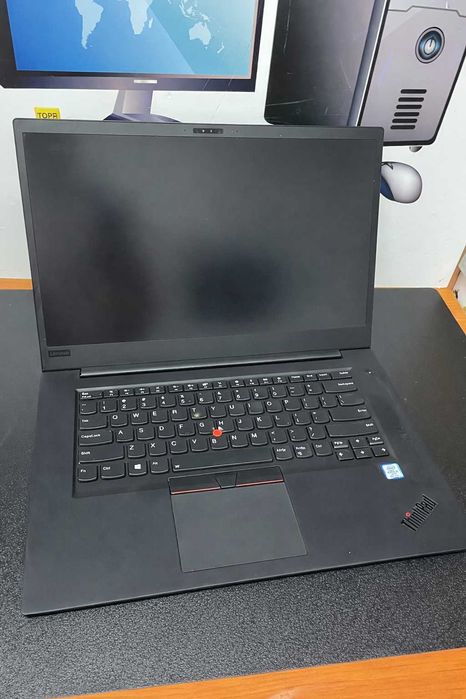 Laptop Grafica Lenovo ThinkPad P1 G1, I7 8850H, 16 Gb DDR4, SSD 512 Gb