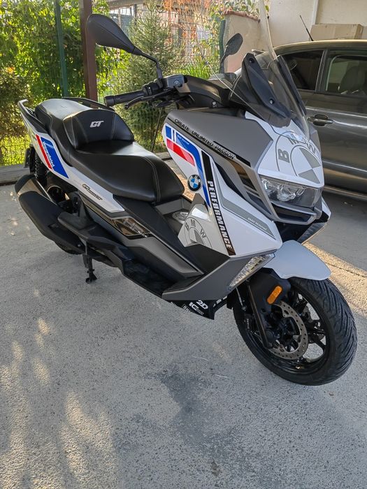 Скутер BMW C 400 GT