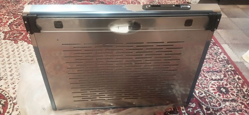 Продам новую кухонную вытяжку