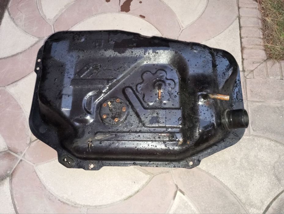 Tico benzin bak sotiladi