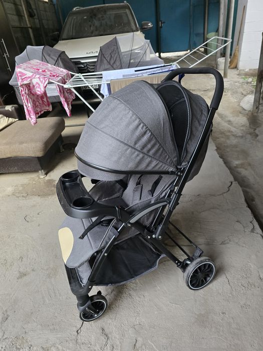 Продам коляску  новую
