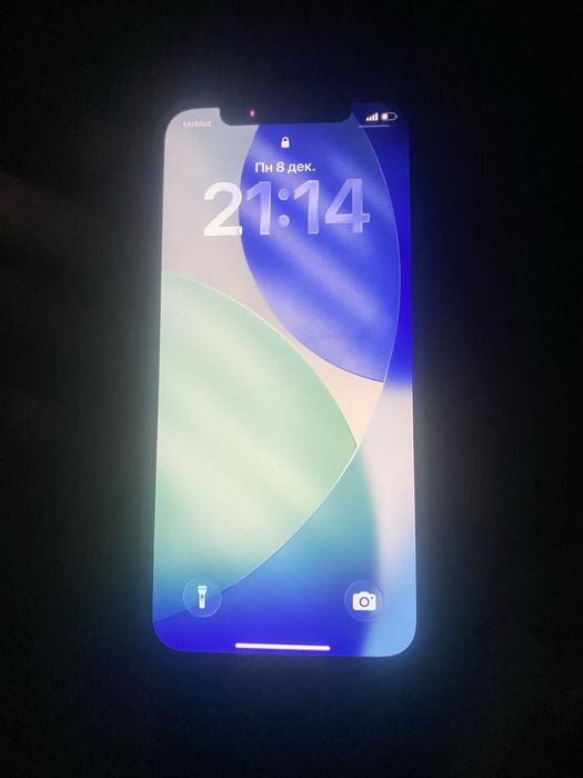 Iphone 12  94 yomkis radnoy