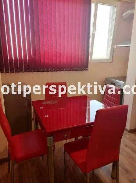 Продава се Тристаен апартамент в Пловдив, Изгрев - 68 кв.м за 881 €/кв.м - Снимка #1