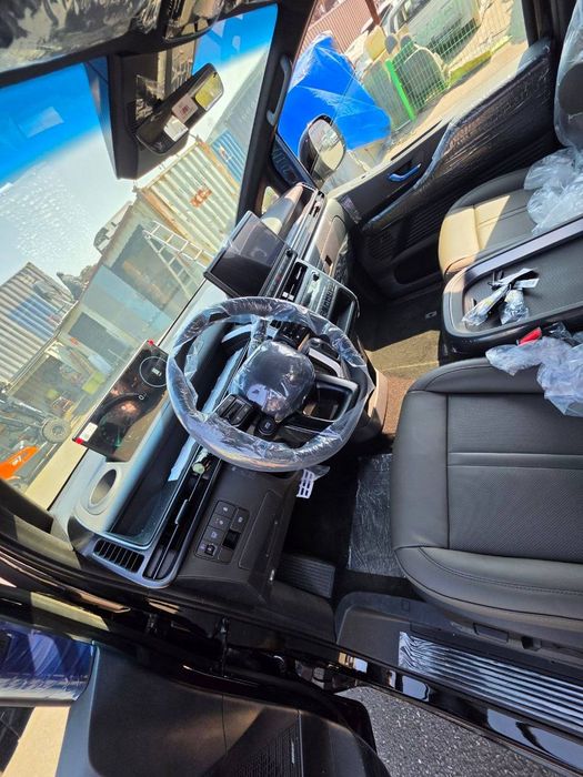 Hyundai Staria Hybrid 2026