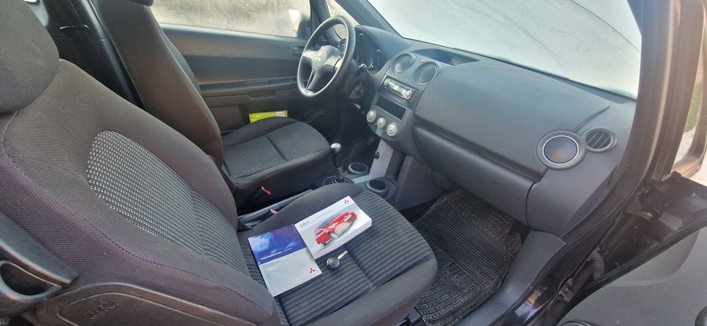 Se vinde Fără schimburi sau variante Mitsubishi Gold 2008 benzina