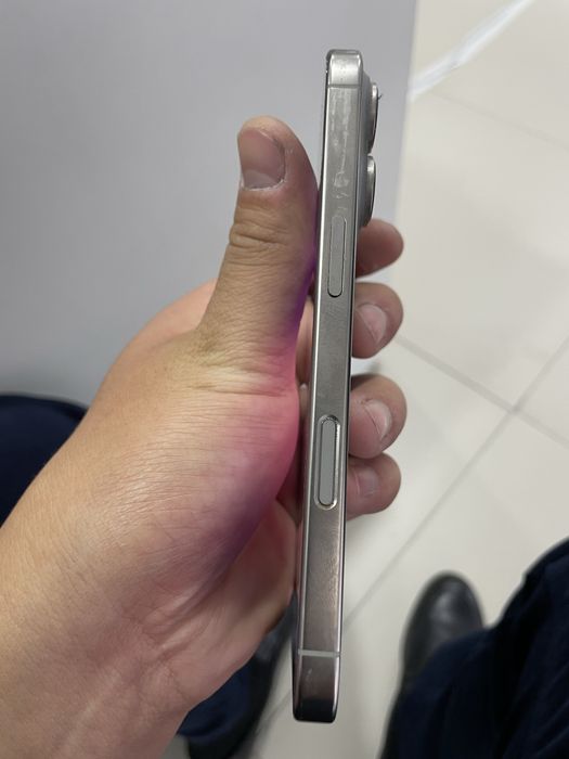 Айфон 16 про 256gb емкость 90%