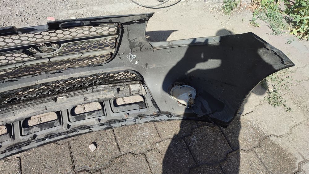 Передний бампер на Hyundai сантофе 2