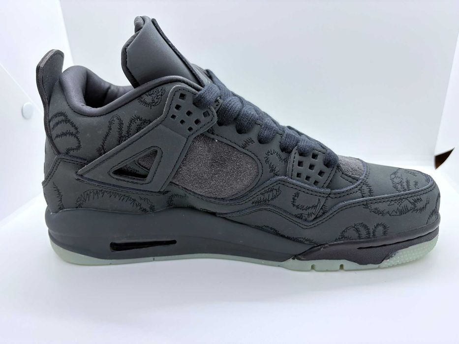 Nike Air Jordan 4 Kaws Black Livrare Verificare