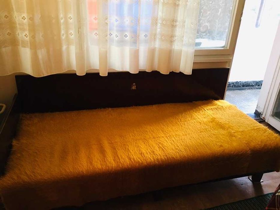 Дава се под наем Едностаен апартамент в Бургас, Изгрев - 45 кв.м за 140 € - Снимка #1