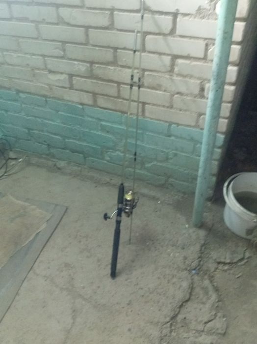 Продам спиннинг кракодил