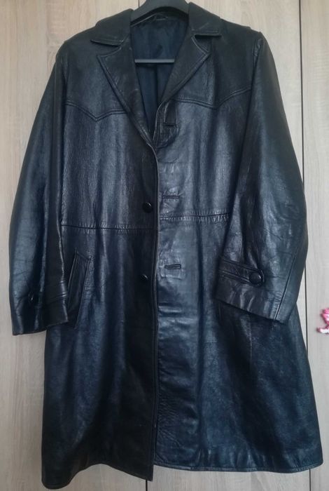 Мъжко черно кожено манто,размер 52