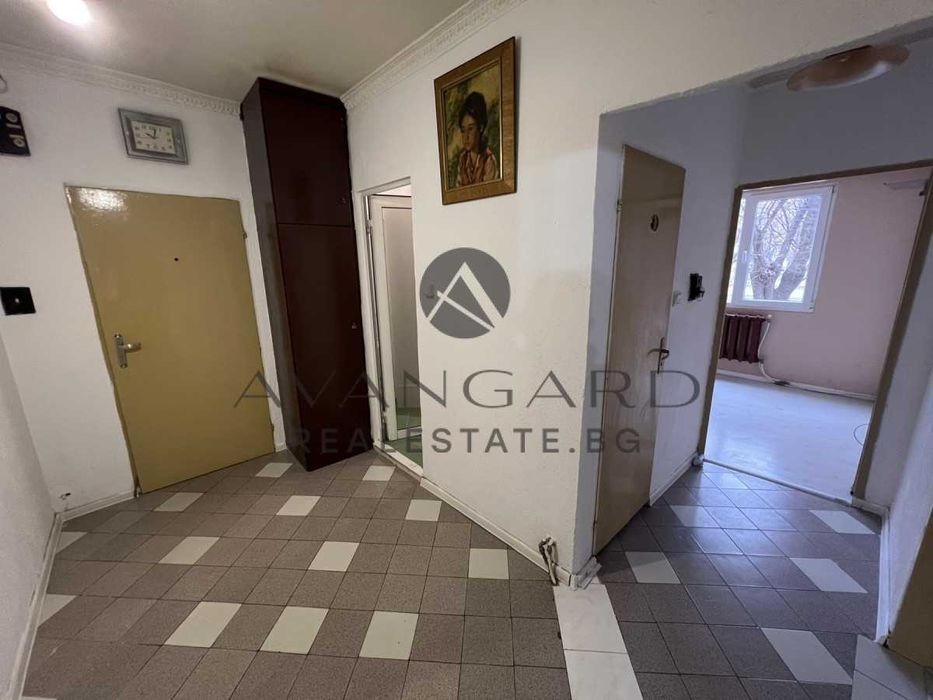 Продава се Многостаен апартамент в Пловдив, Кючук Париж - 90 кв.м за 1474 €/кв.м - Снимка #8