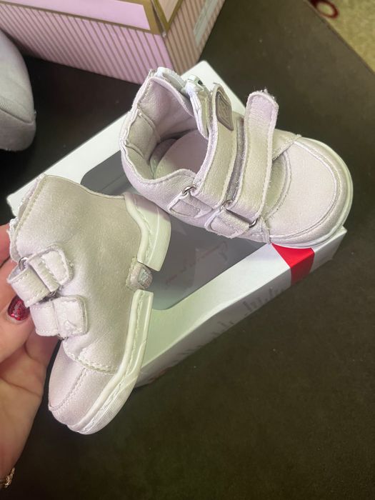 Бебешки буйки Колев и Колев бледо розови