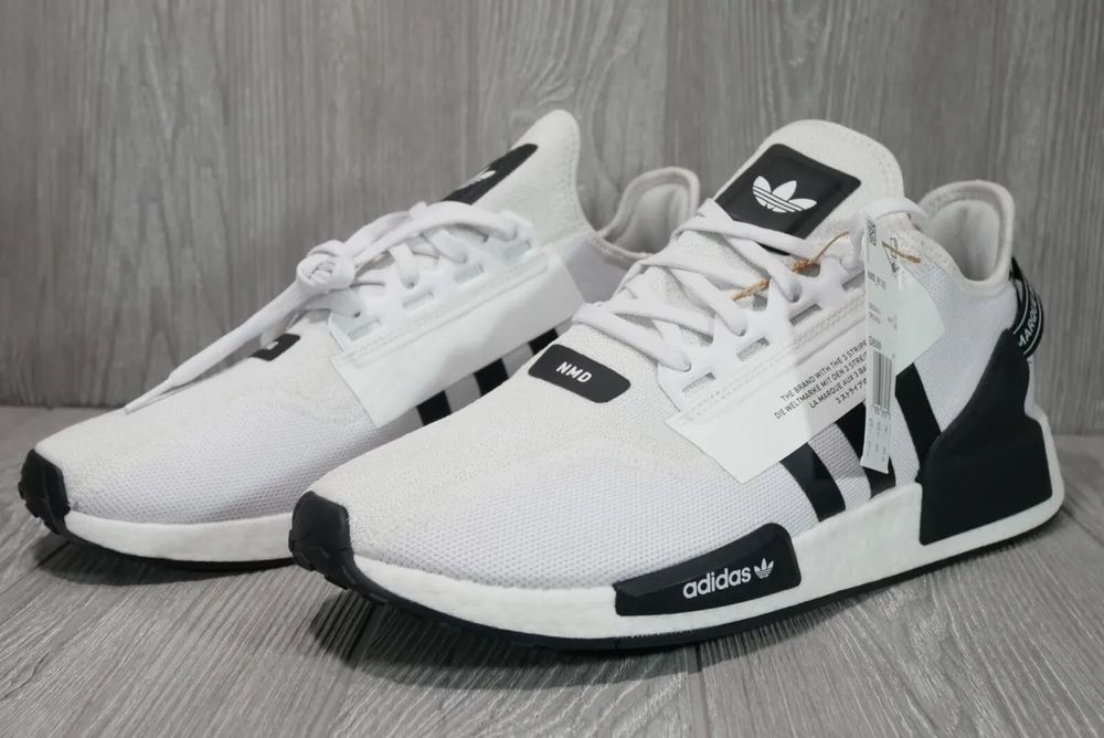 Adidas NMD R1 V2