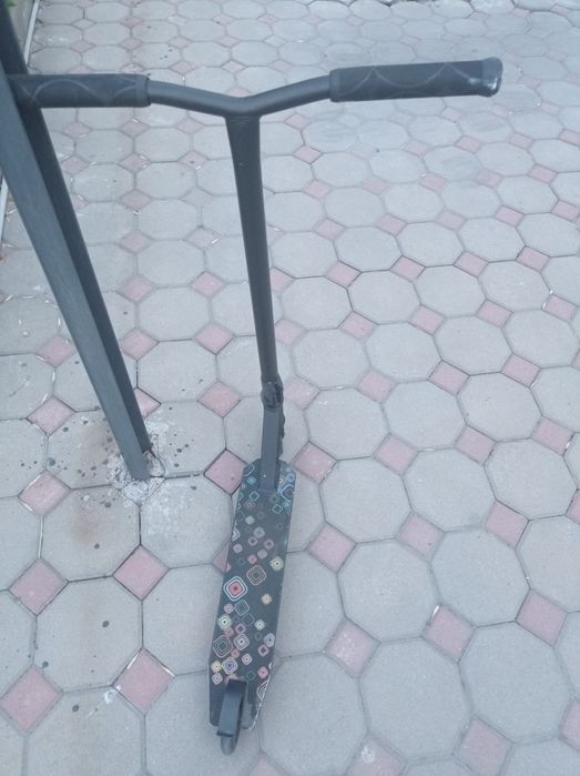 Самокат в отличном состоянии