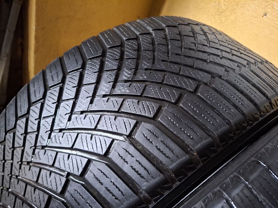 285 40 22 Yokohama DOT 2023 iarna