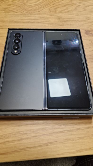 Samsung Galaxy Z Fold 4