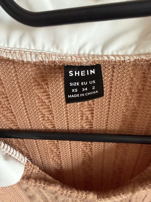 Интересна блузка от плетиво