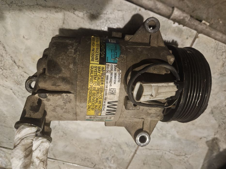 Compresor AC opel astra h 1.9 cdti pentru reparat