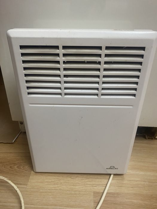 Конвекторна отоплителна печка Airelec