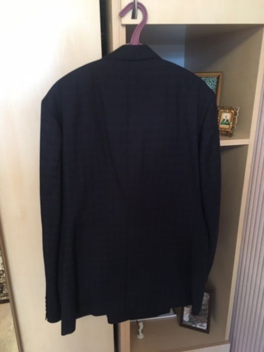 Продам костюм