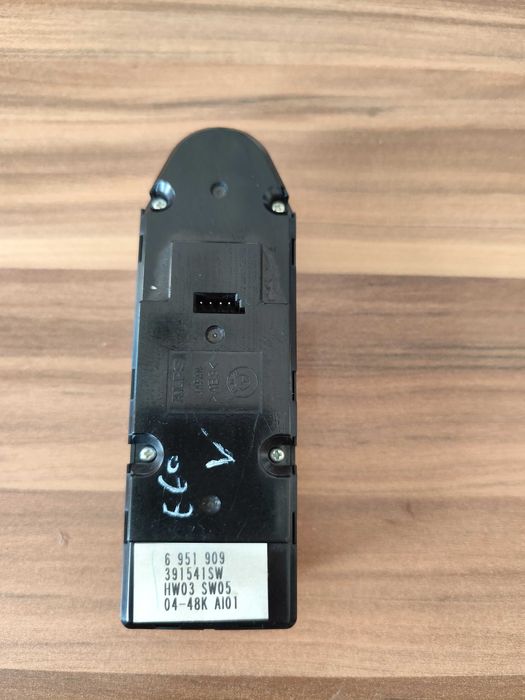 Панел копчета за ел.стъкла Зе BMW E60