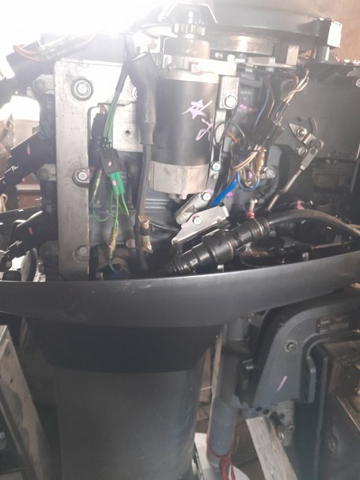 Продам лодочный мотор ямаха 40