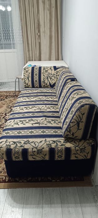 Продам Диван б/у