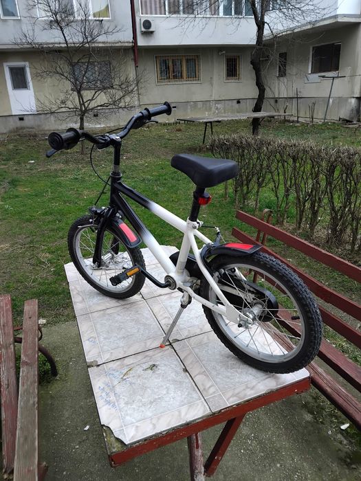 Vând bicicleta copii