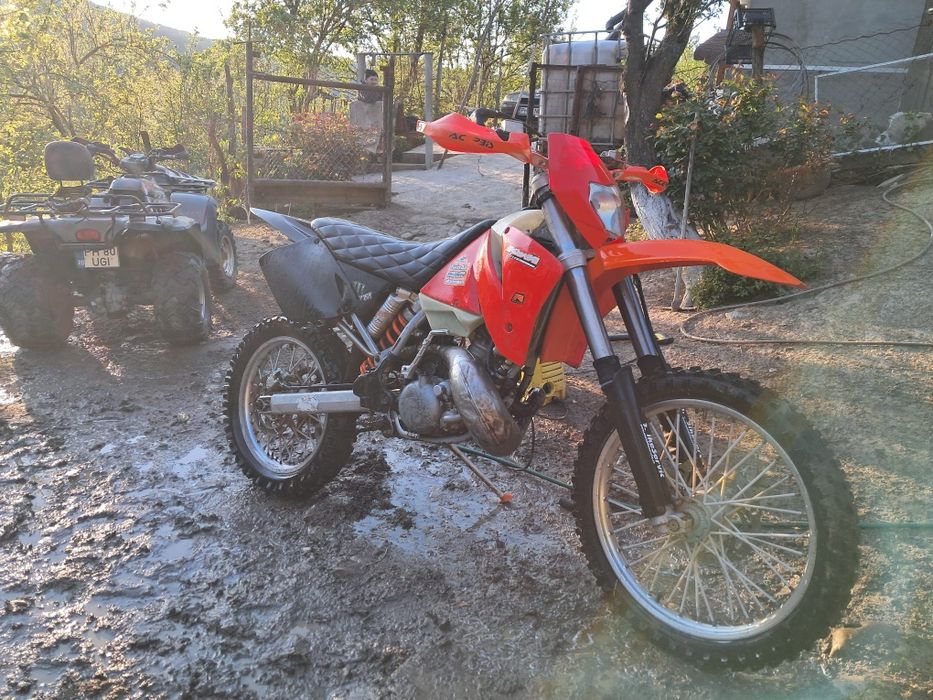Cross ktm exc 200cc,2t,cititi descrierea