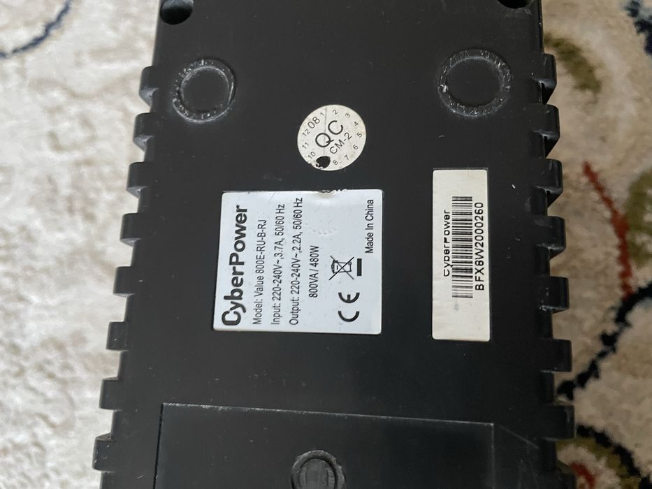 Бесперебойник Cyberpower 800E