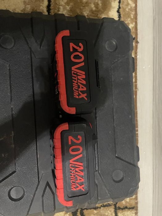 Продам шуруповерт