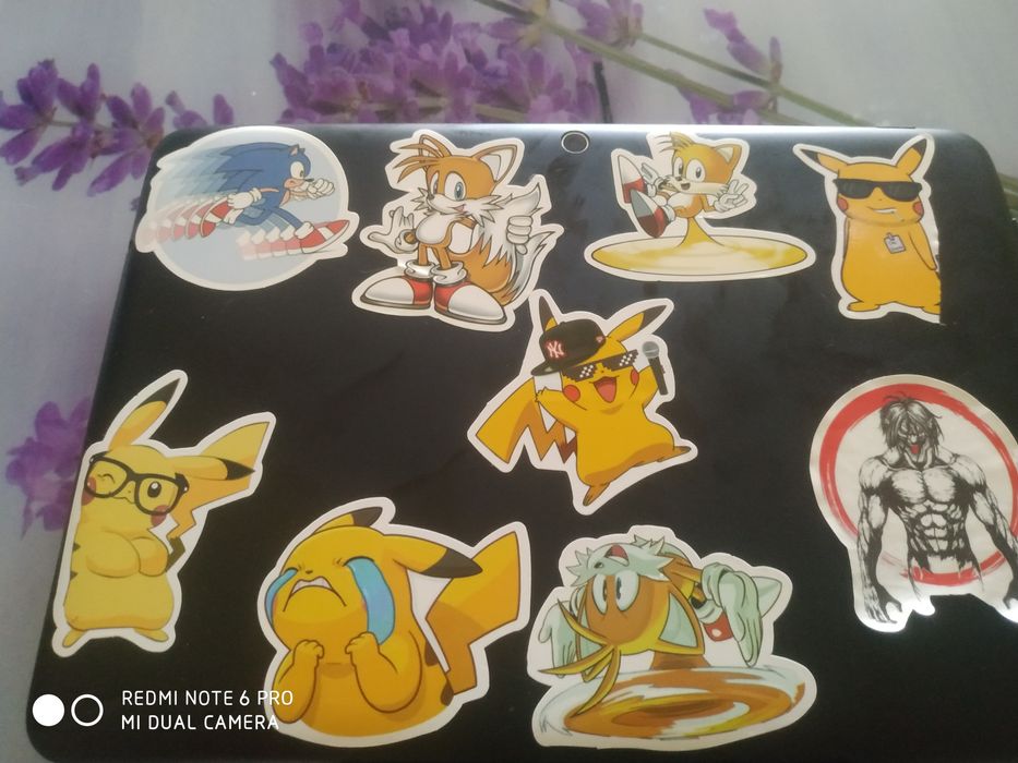 Продаю планшет с клавиатурой