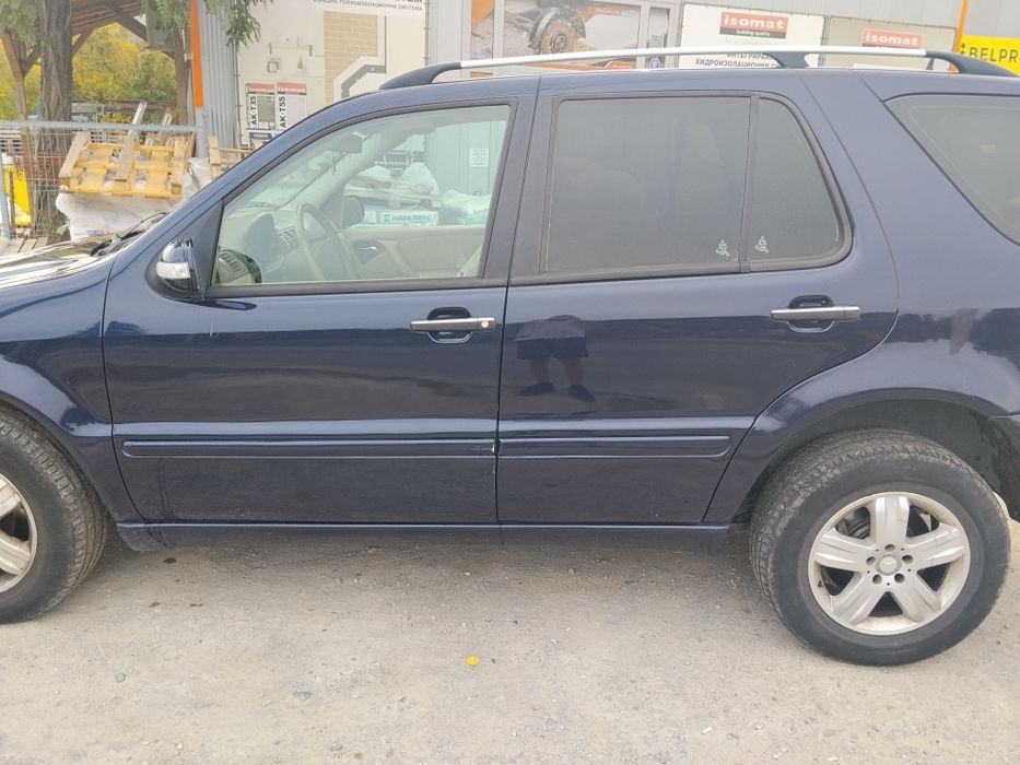 Mercedes-Benz ML 270 2004 година