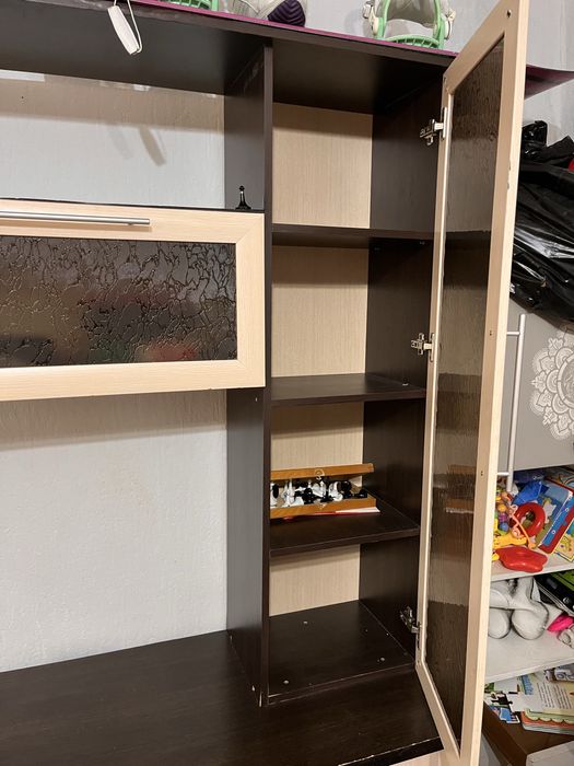 Отдам стенку бесплатно.  Самовывоз