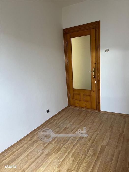 Apartament 3 camere decomandat- NICOLINA