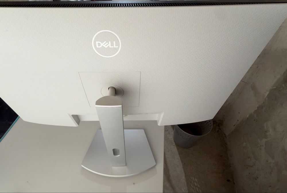 Monitor Dell S2722QC 27" 4K UHD IPS - 4 bucăți disponibile