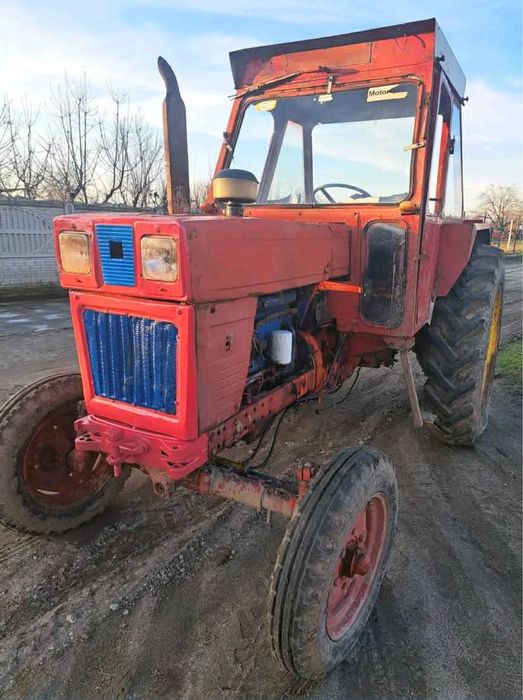 Vând tractor U650 in stare buna de funcionare