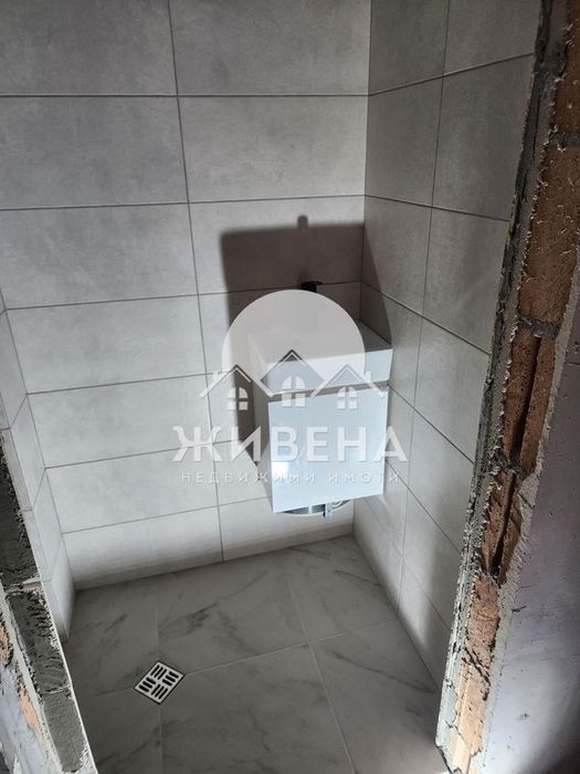 Продава 3-стаен апартамент, кв. Левски, до Терапията