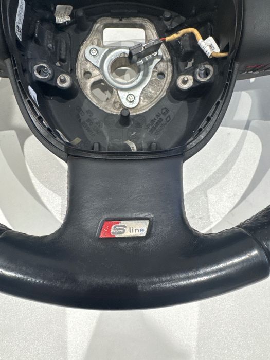 Audi A3 s-line кожен волан Ауди А3