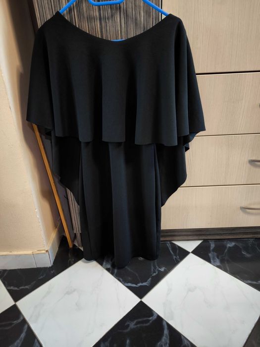 Дамска рокля минижуп с гол гръб