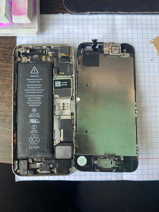 Продам айфон 5s