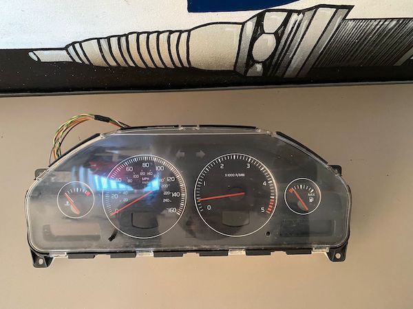 Ceasuri de bord VOLVO XC90 2003-2006 30682286/8691648