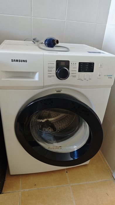 Стиральная машина автомат